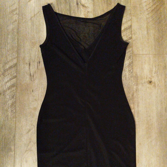 Fitted black dress - Picture 2 of 5